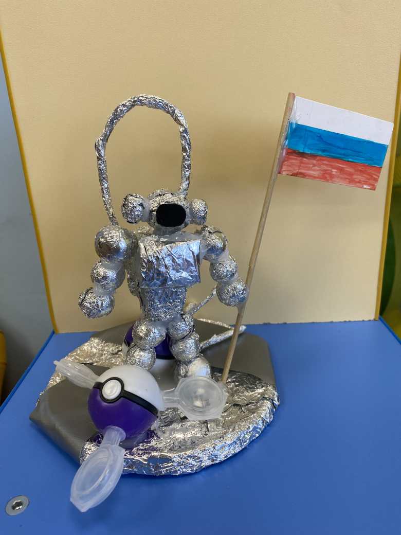 Русский  космонавт 