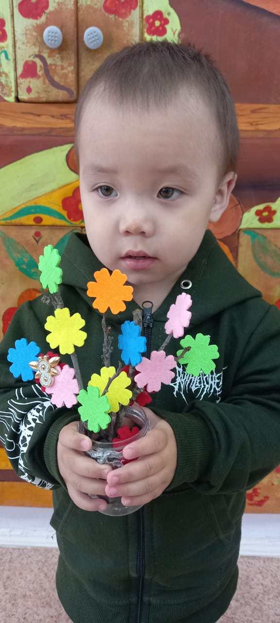 Вазочка с цветами