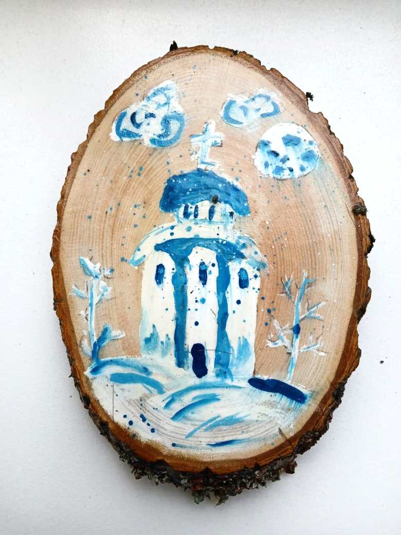 БЕЛО ГОЛУБАЯ