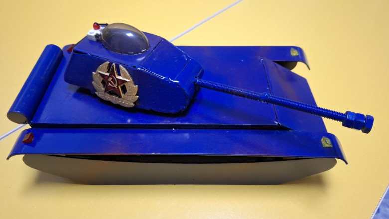 Мощный танк