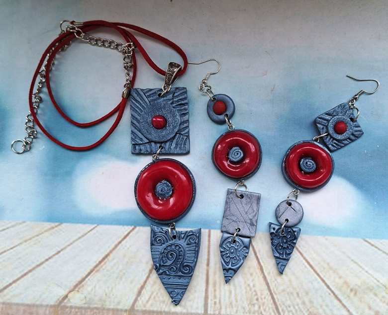 Ассиметрия в украшениях