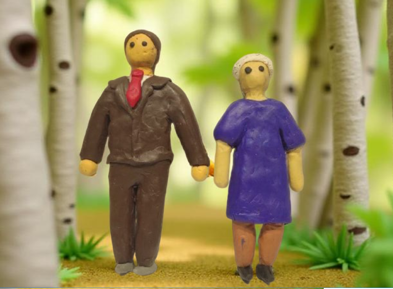 Дедушка рядышком с бабушкой