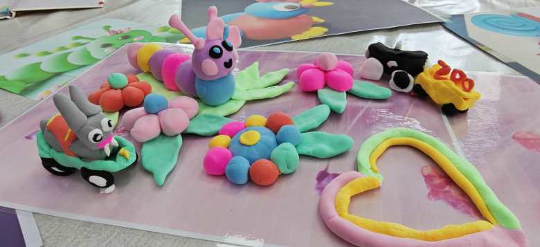 Пластилиновая компания