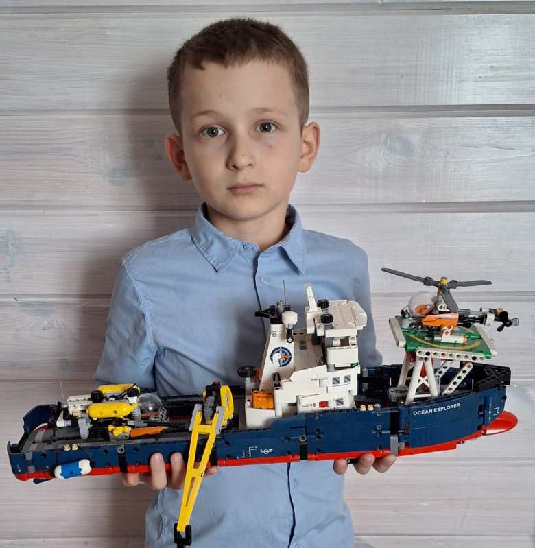 "Исследователь океана: Lego-моделирование корабля"