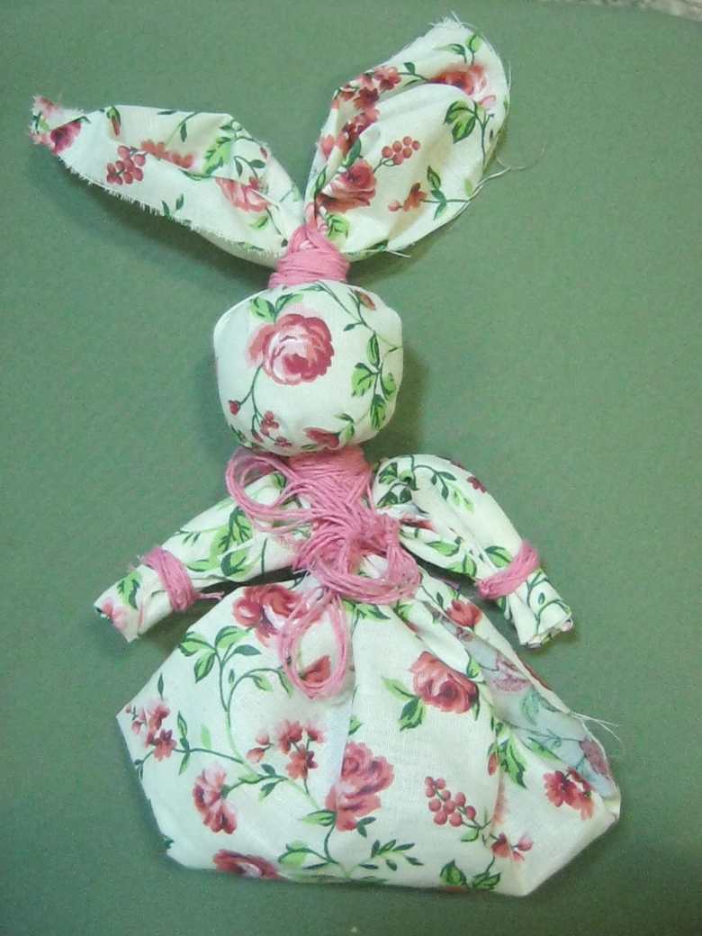 Заяц из материнского платка