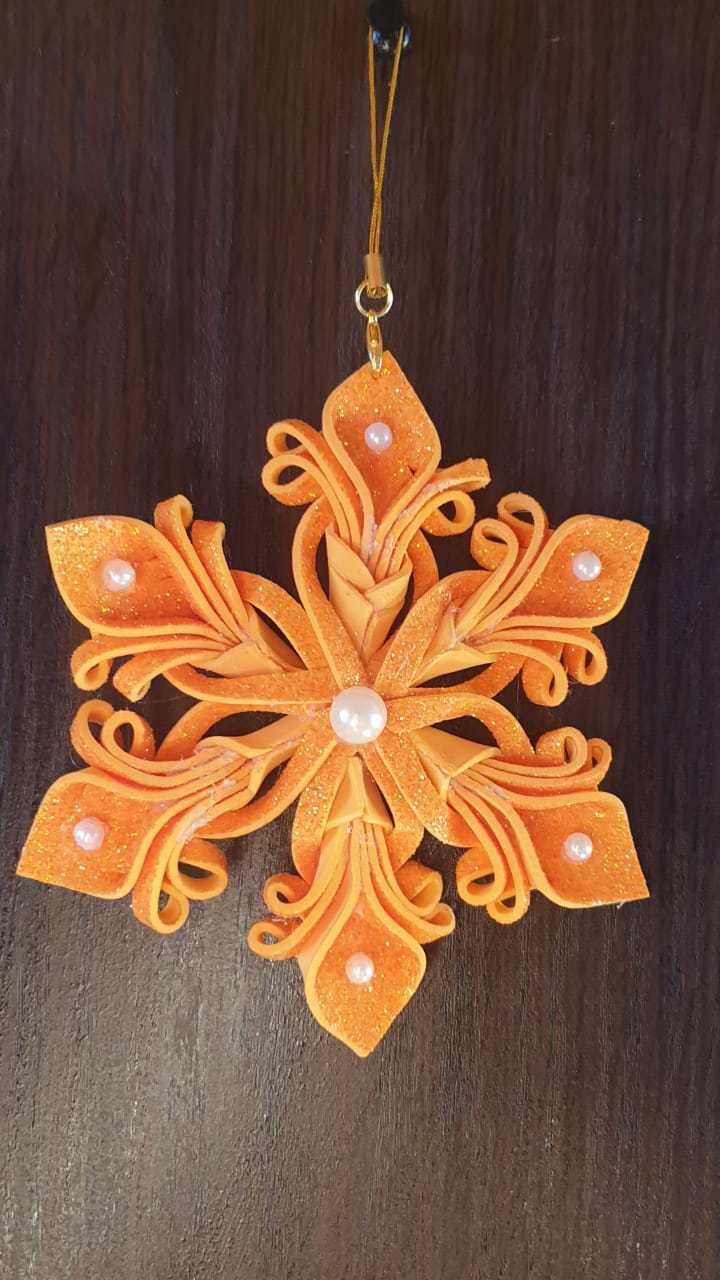 Елочная игрушка из фоамирана 