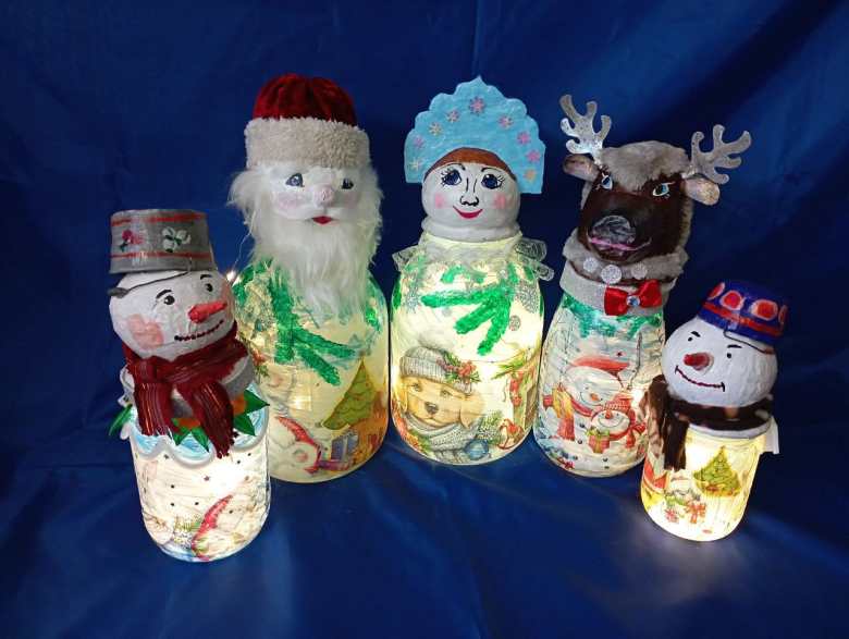 "НОВОГОДНИЙ ХОРОВОД  СВЕТИЛЬНИКОВ"