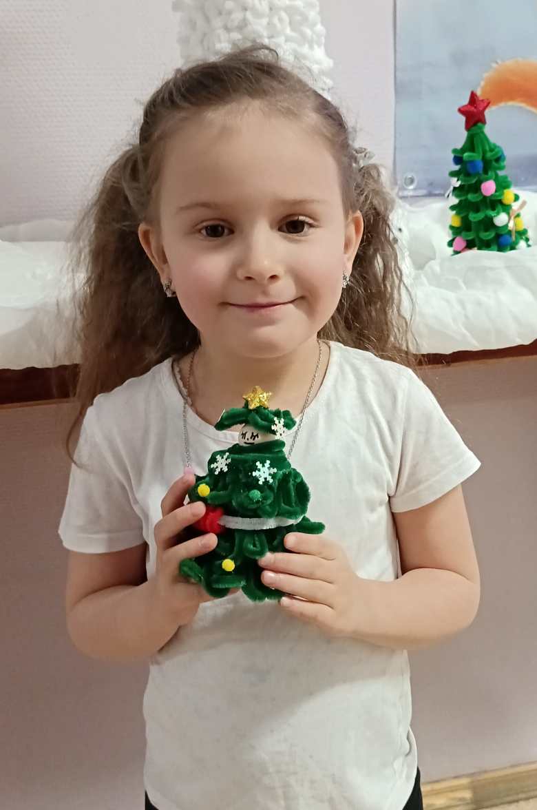 Моя маленькая елочка, приносит счастья! 