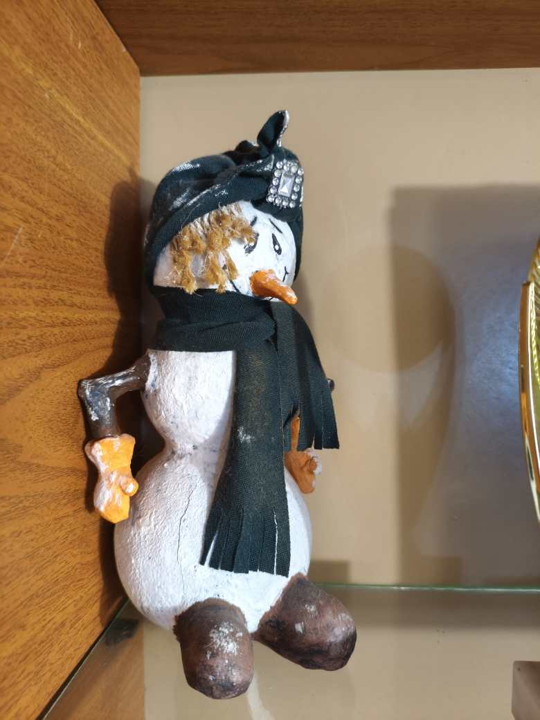 Весёлый снеговик