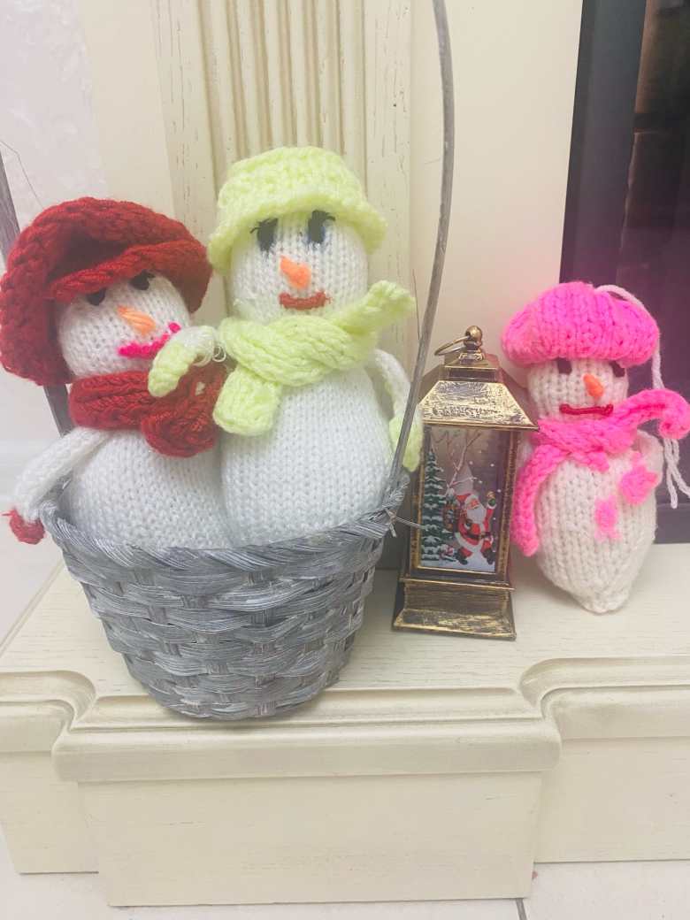 веселые снеговики 