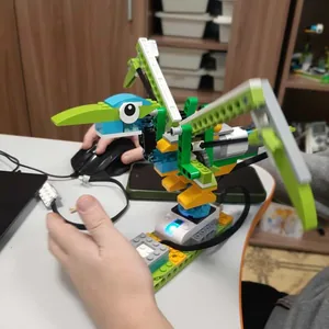 Lego wedo "Птеродактиль"