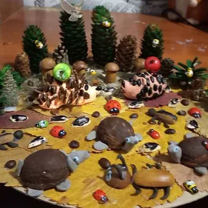 На опушке.