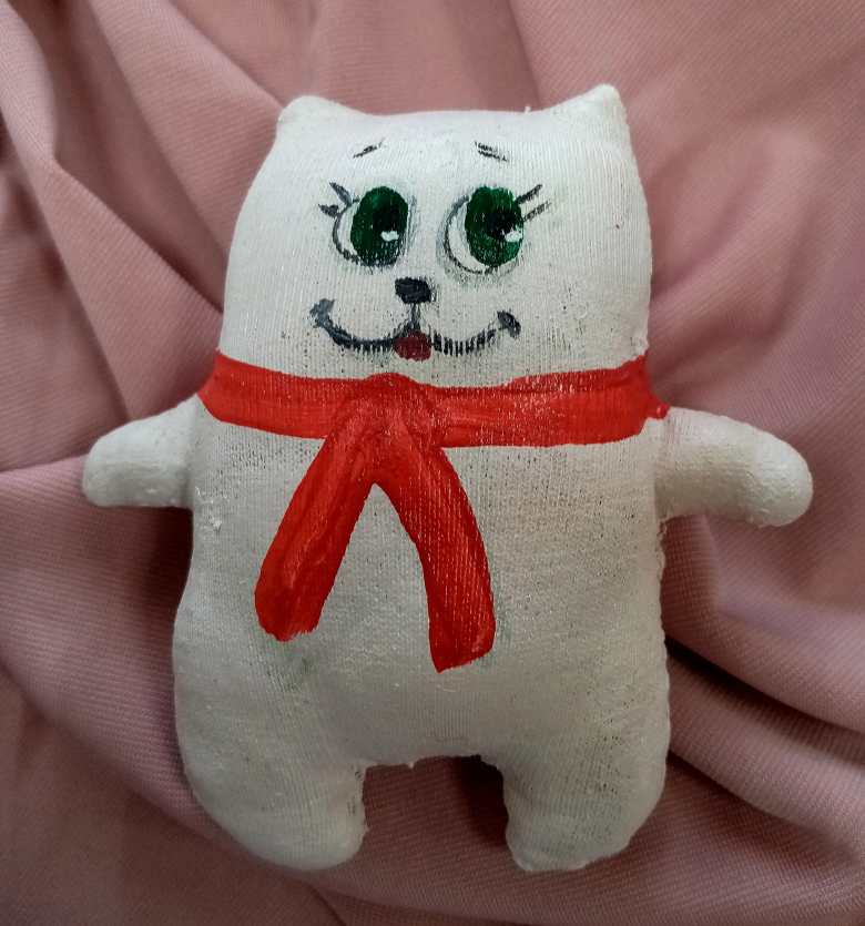 Игривый котёнок