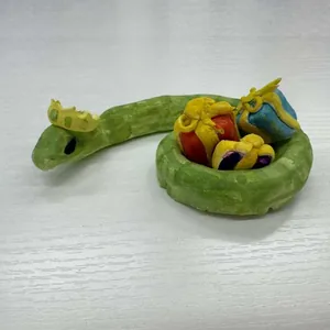 "Королева Змей"