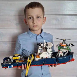 "Исследователь океана: Lego-моделирование корабля"
