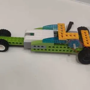 Гоночный автомобиль