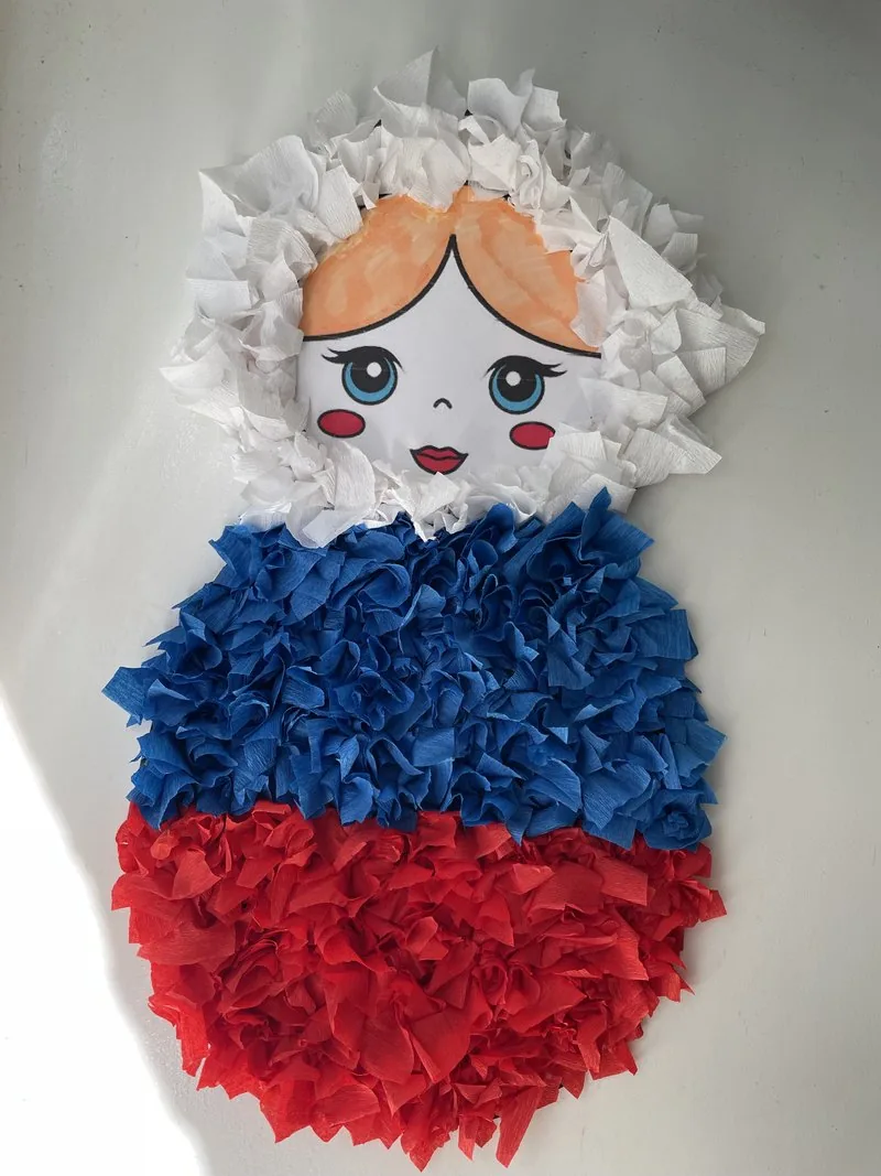 Матрёшка в триколоре