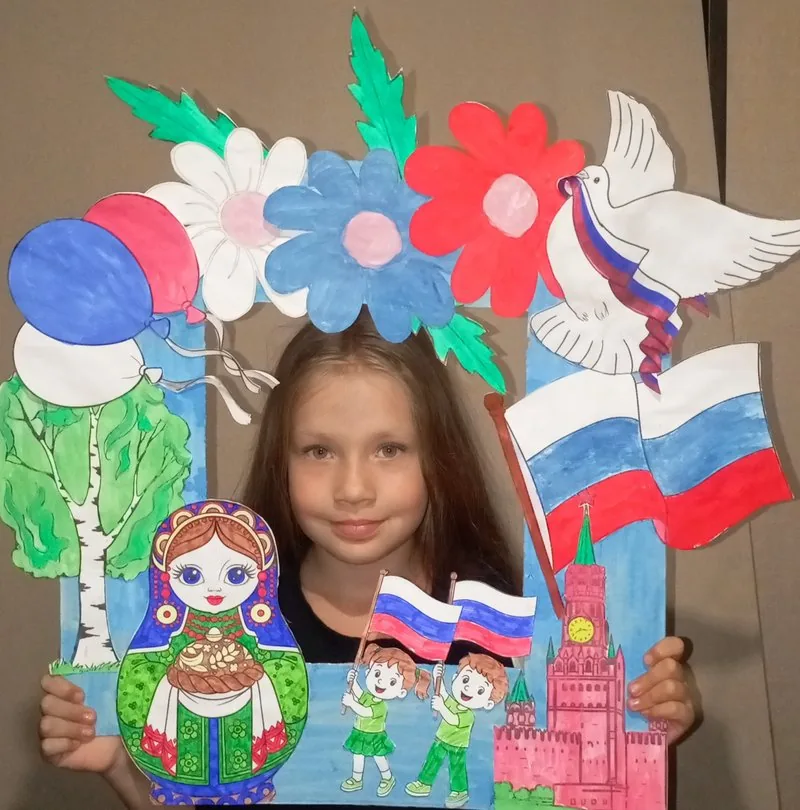 Российский флаг - священной веры флаг.