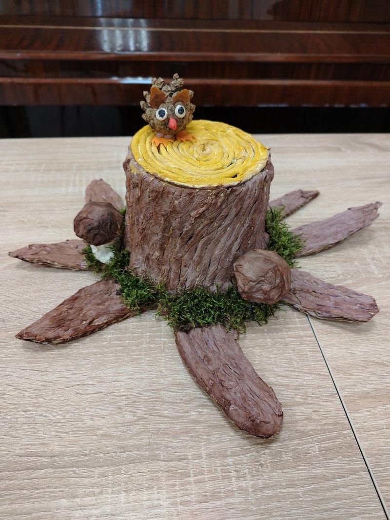 Пенек на опушке